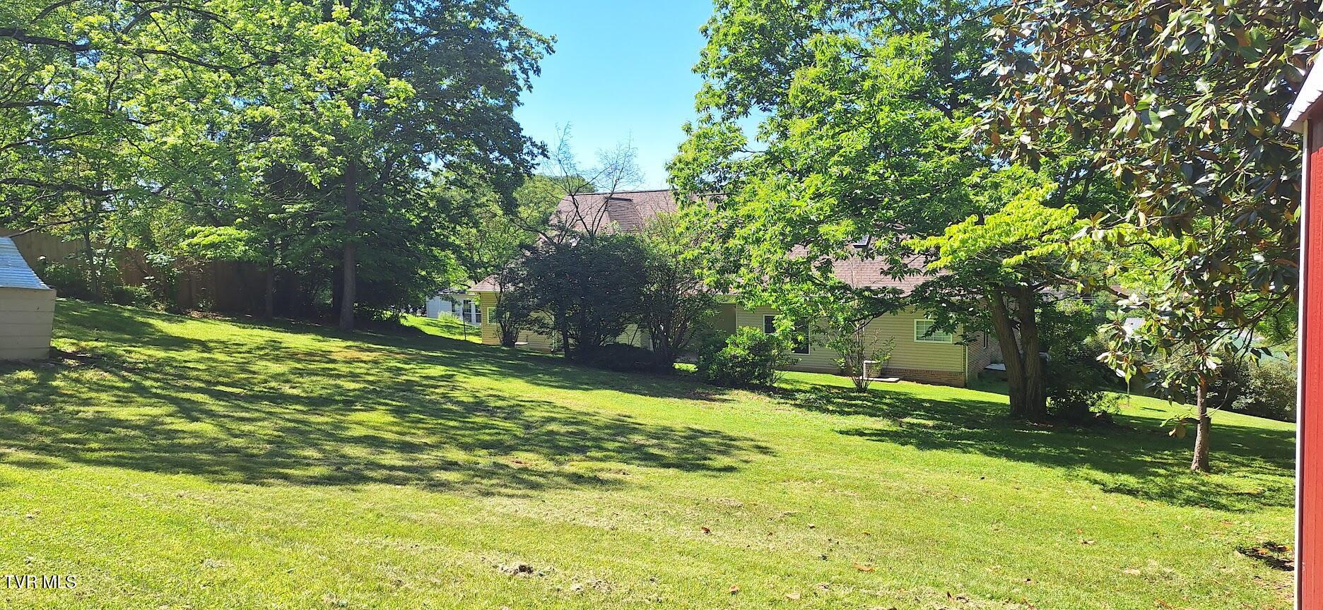 2409 Anderson Street Bristol, TN 37620 - Photo 7 of 28 ad6