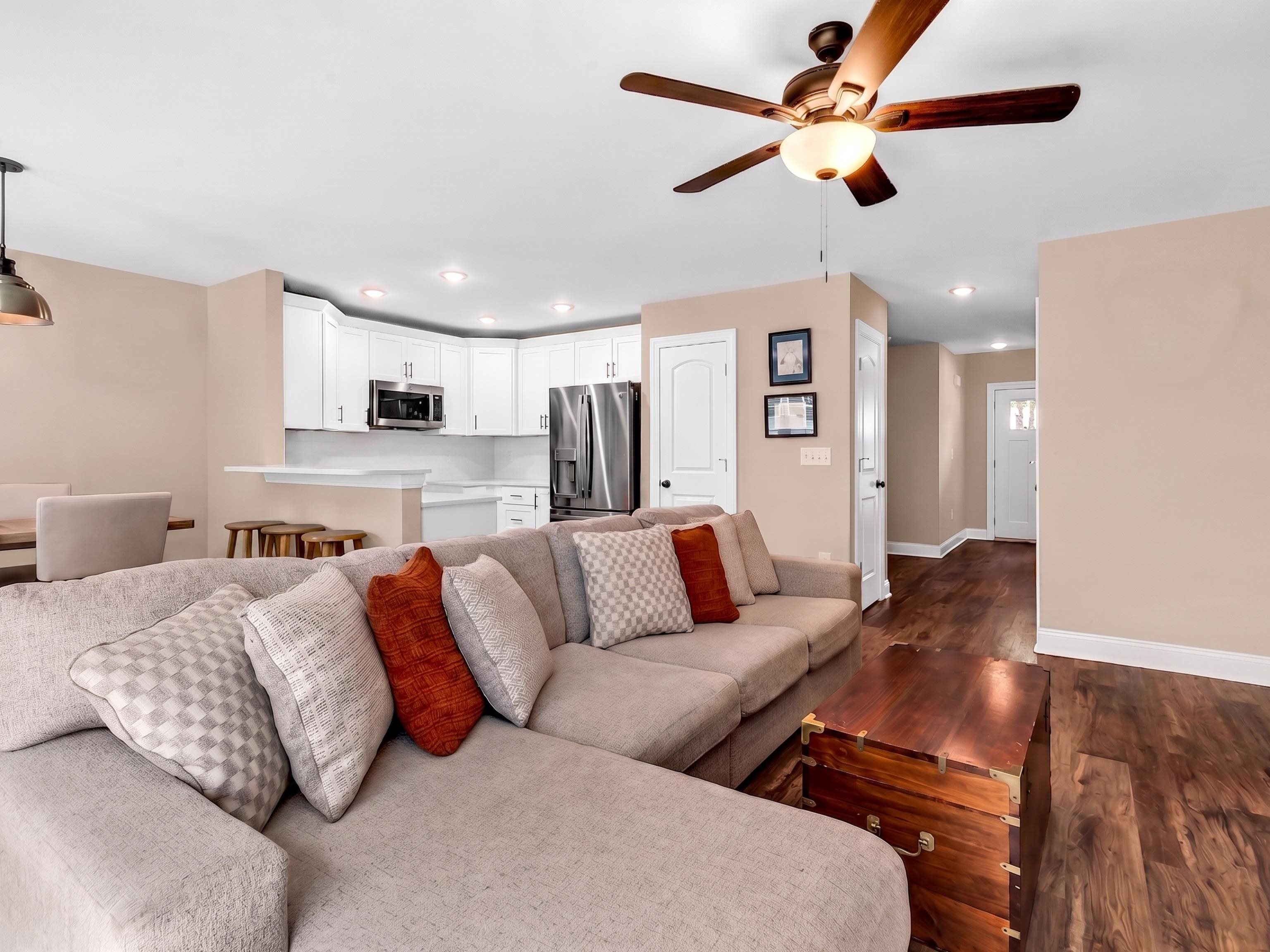 581 Bend Avenue Murrells Inlet, SC 29576 - Photo 5 of 41