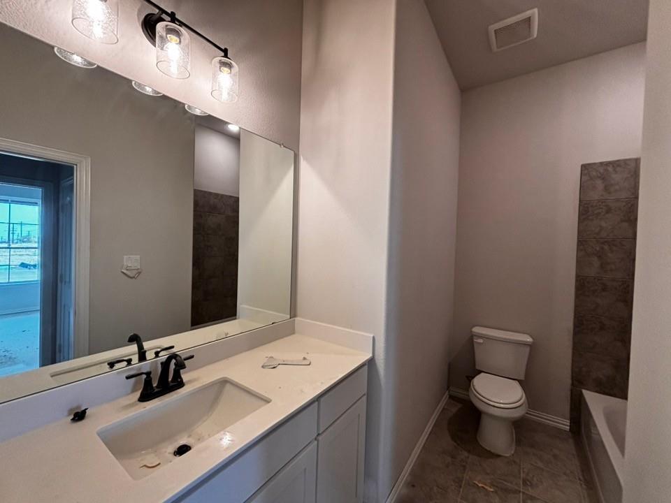 108 Pheasant Run Drive Rhome, TX 76078 - Photo 4 of 10 Gallery Image 4