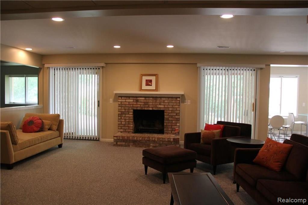 2016 Reagan Drive Rochester Hills, MI 48309 - Photo 20 of 35