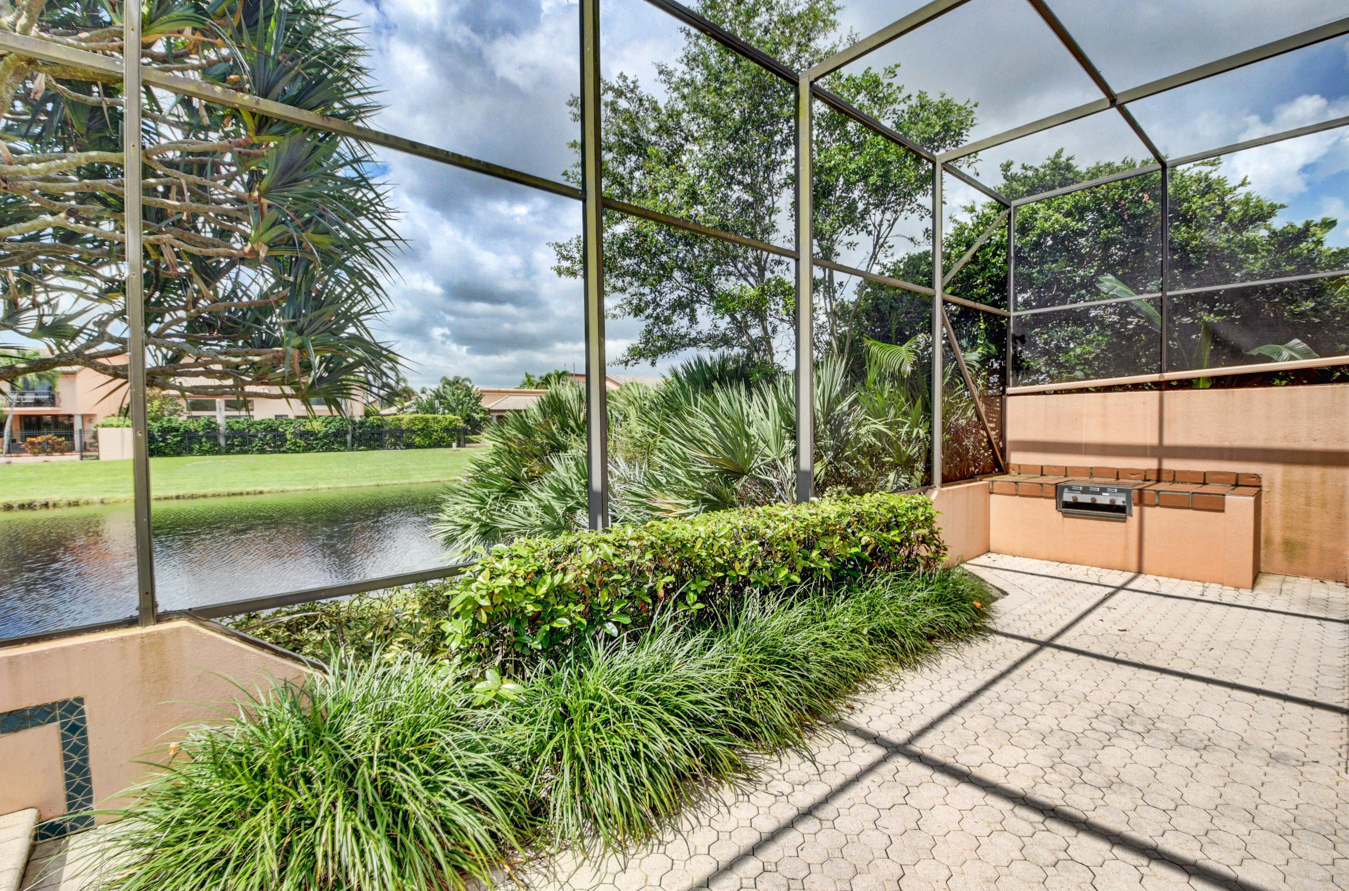 6481 Via Rosa Boca Raton, FL 33433 - Photo 39 of 41 patio