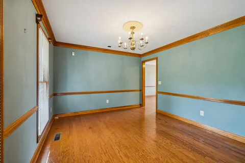 a bathroom with a white bath tub