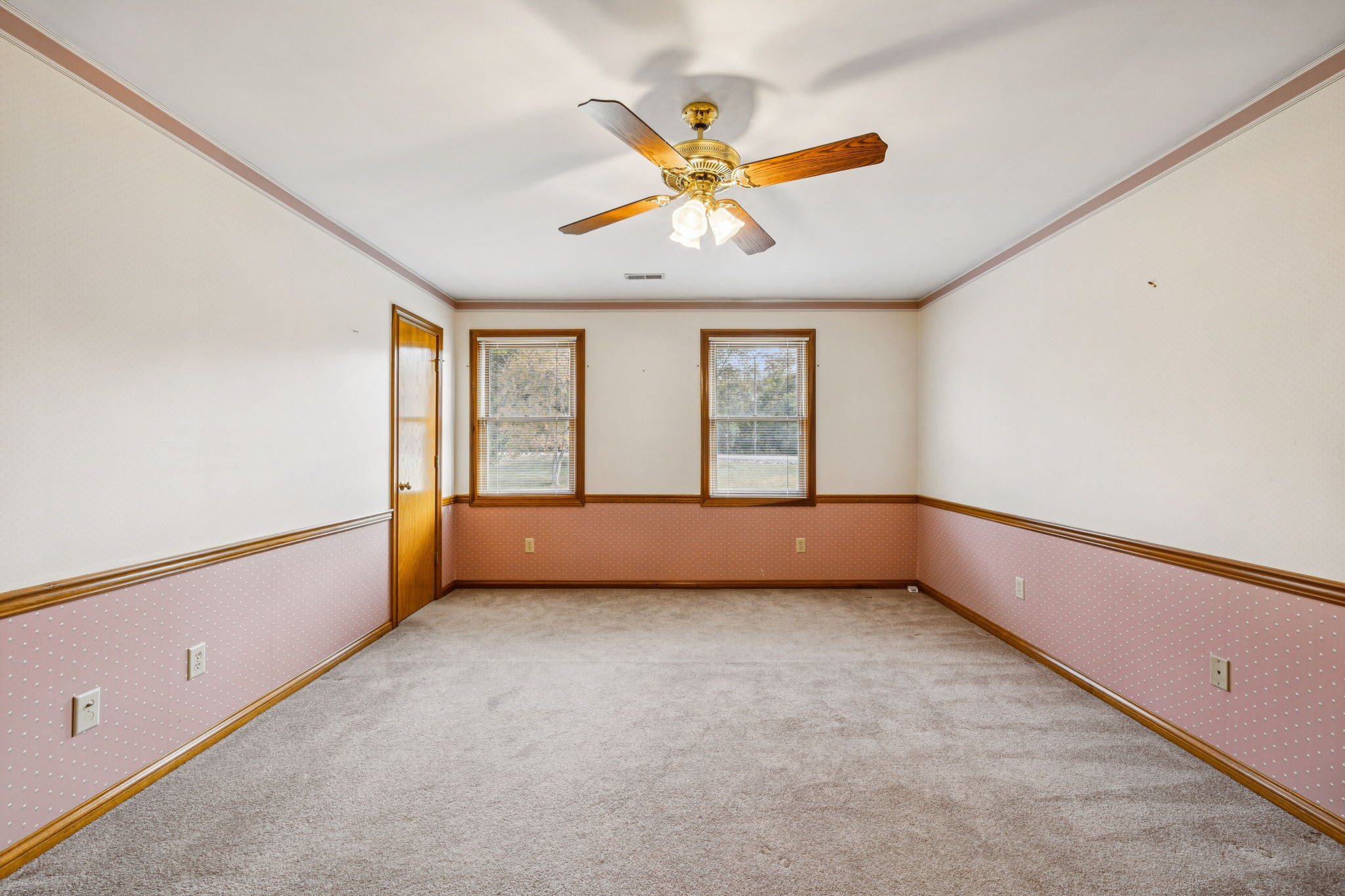 7935 Old Springfield Pike Goodlettsville, TN 37072 - Photo 35 of 82 a view of an empty room with a window