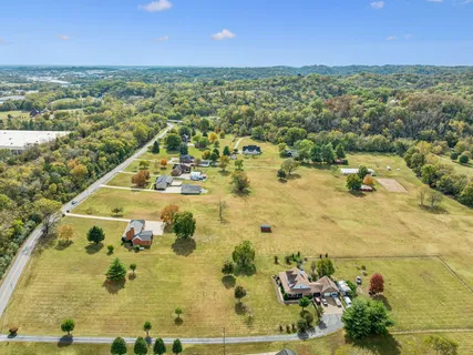 $715,000 | 7935 Old Springfield Pike, Goodlettsville, TN 37072