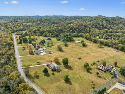 $715,000 | 7935 Old Springfield Pike, Goodlettsville, TN 37072