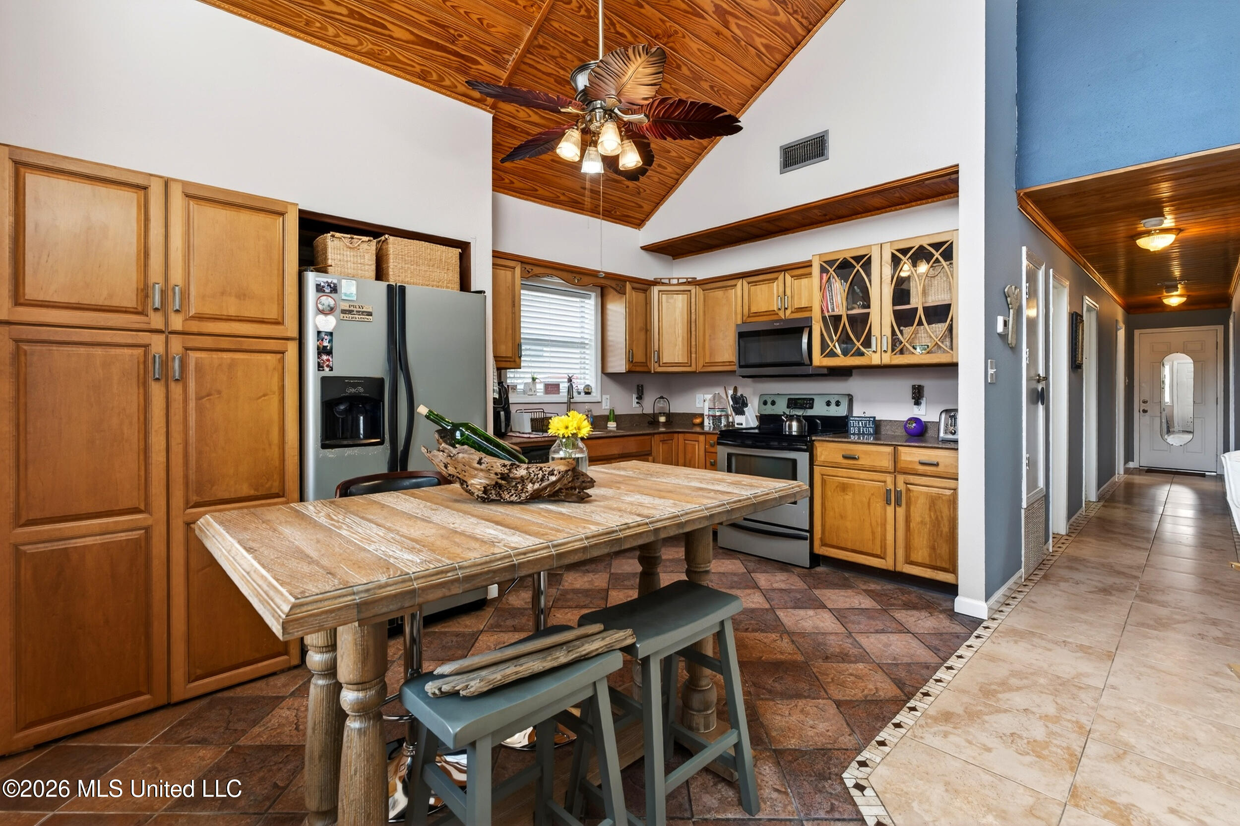 121 Edwards Drive Pass Christian, MS 39571 - Photo 11 of 51 6_kitchen1