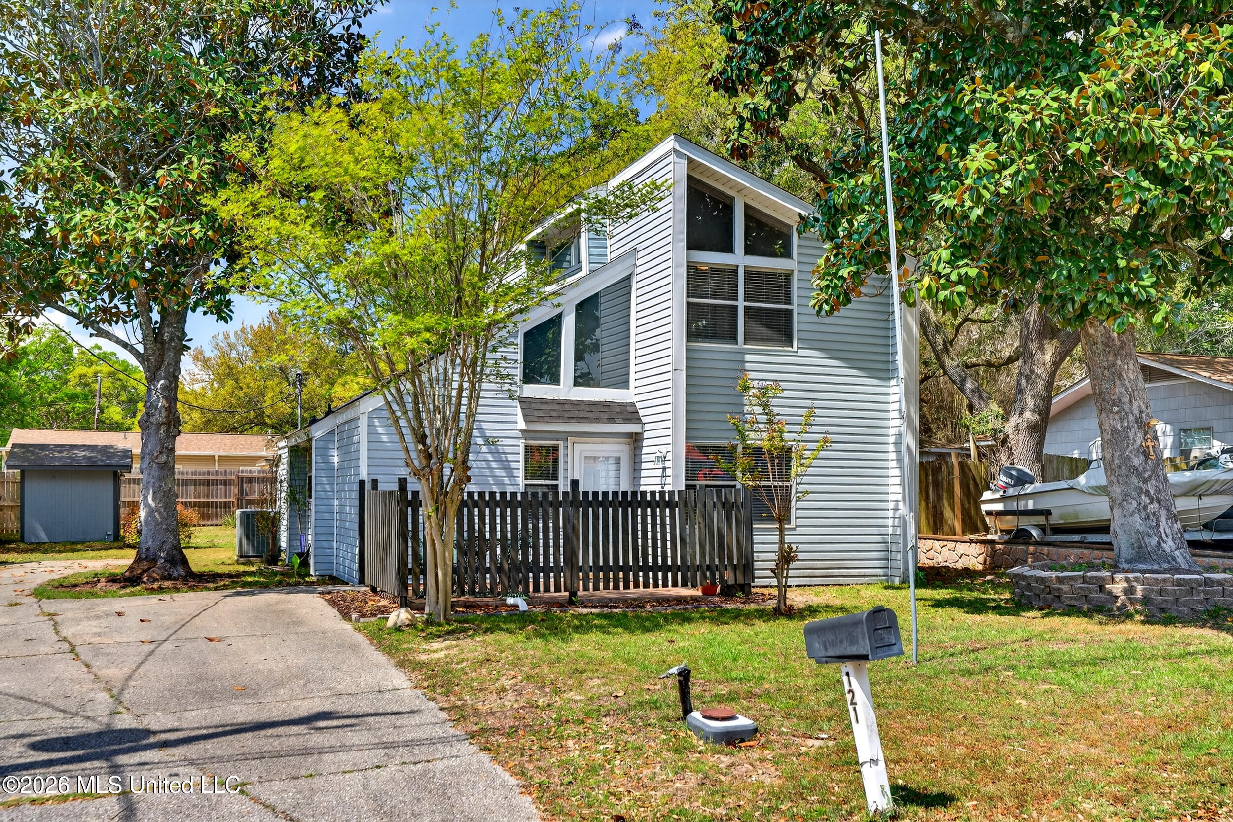 121 Edwards Drive Pass Christian, MS 39571 - Photo 2 of 51 1_front 1