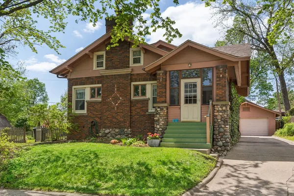 $215,000 | 1818 23rd Street, Rock Island, IL 61201