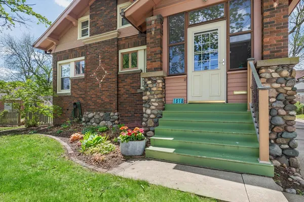 $215,000 | 1818 23rd Street, Rock Island, IL 61201