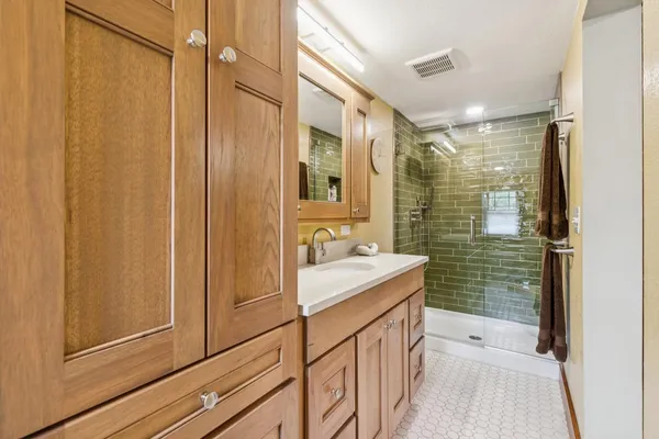 $215,000 | 1818 23rd Street, Rock Island, IL 61201