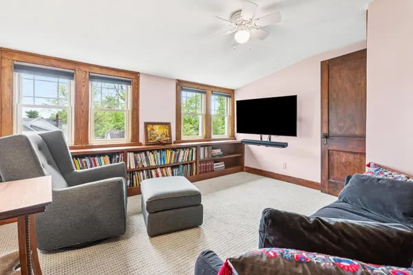 $215,000 | 1818 23rd Street, Rock Island, IL 61201