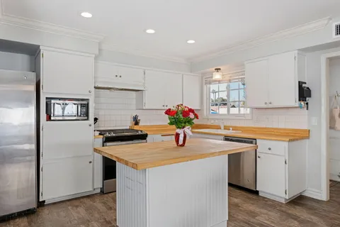 $850,000 | 8617 Fairford Street, Ventura, CA 93004