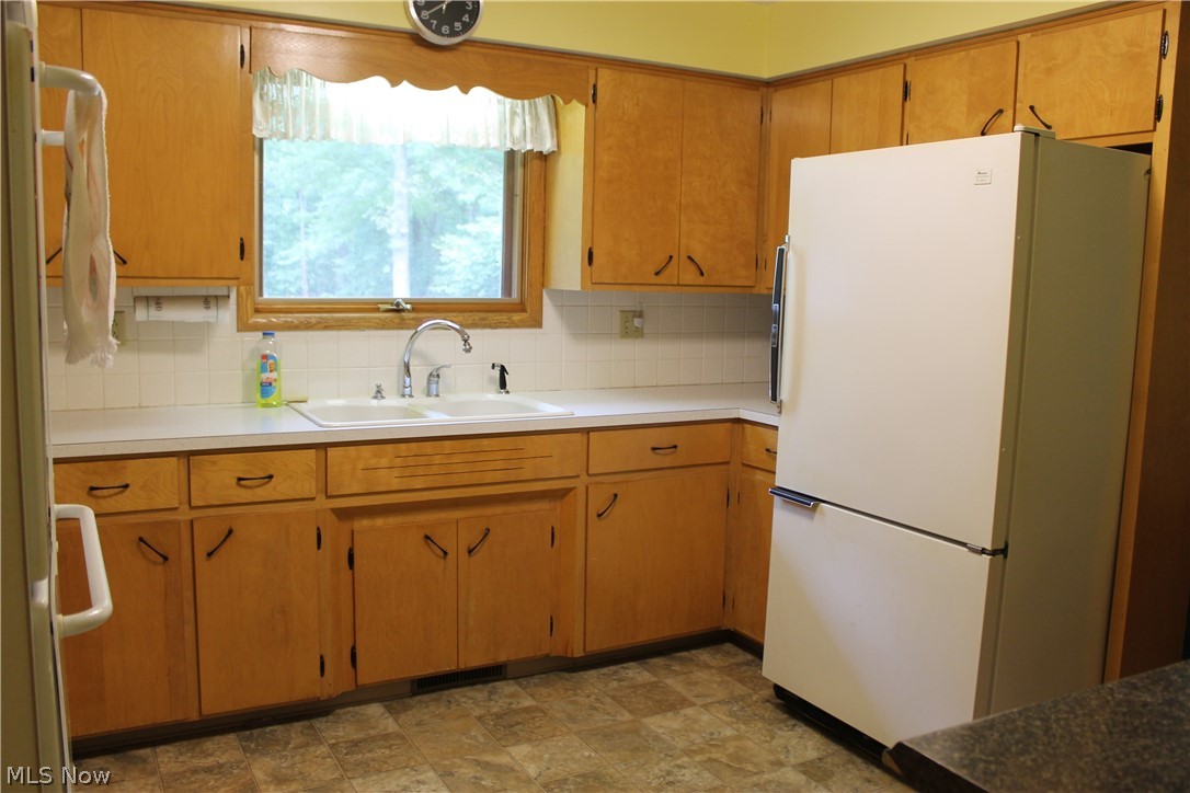 5484 Dailey Road Akron, OH 44319 - Photo 6 of 16