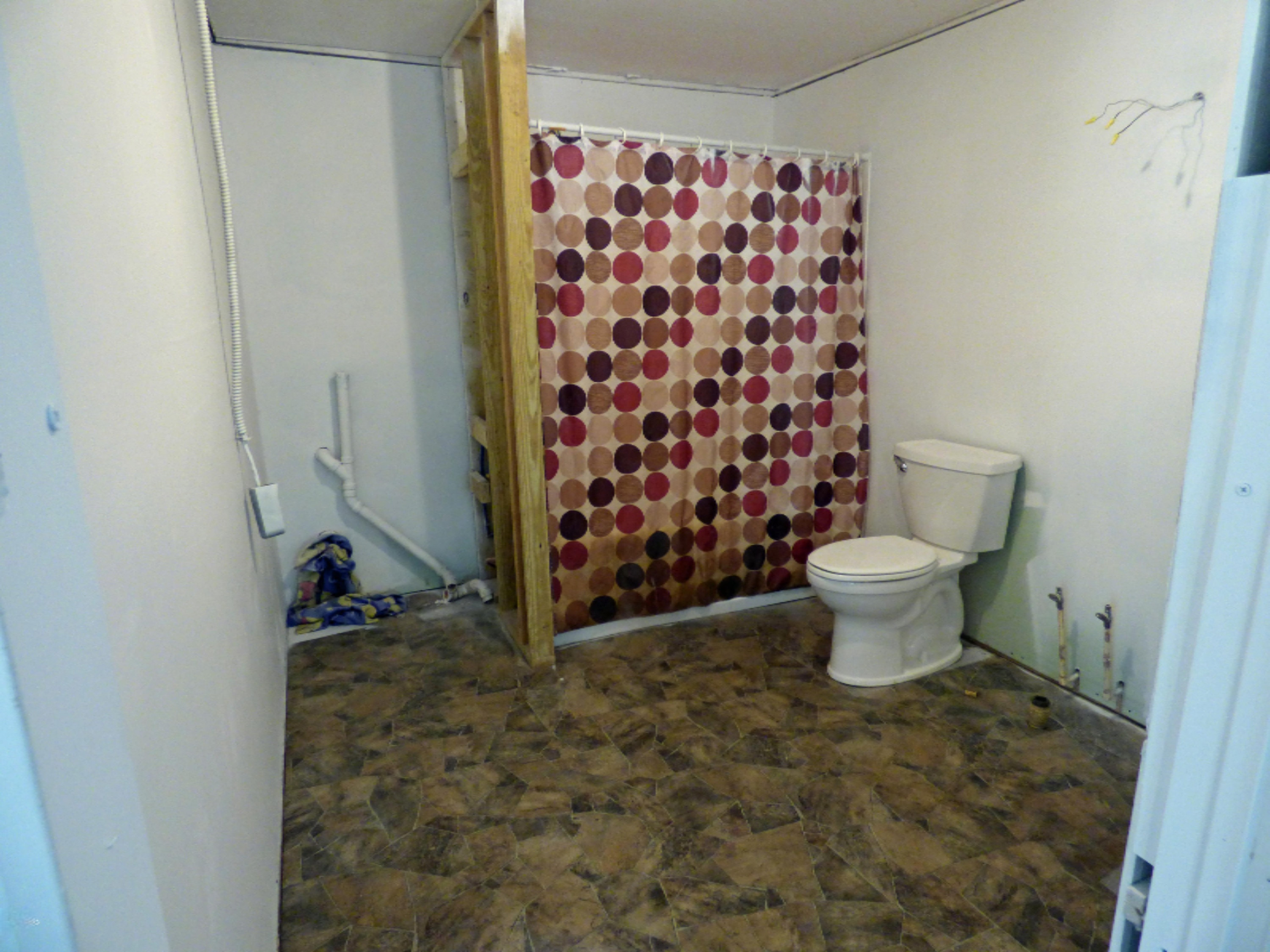 3368 Riverside Road Benton Harbor, MI 49022 - Photo 12 of 16 Bathroom