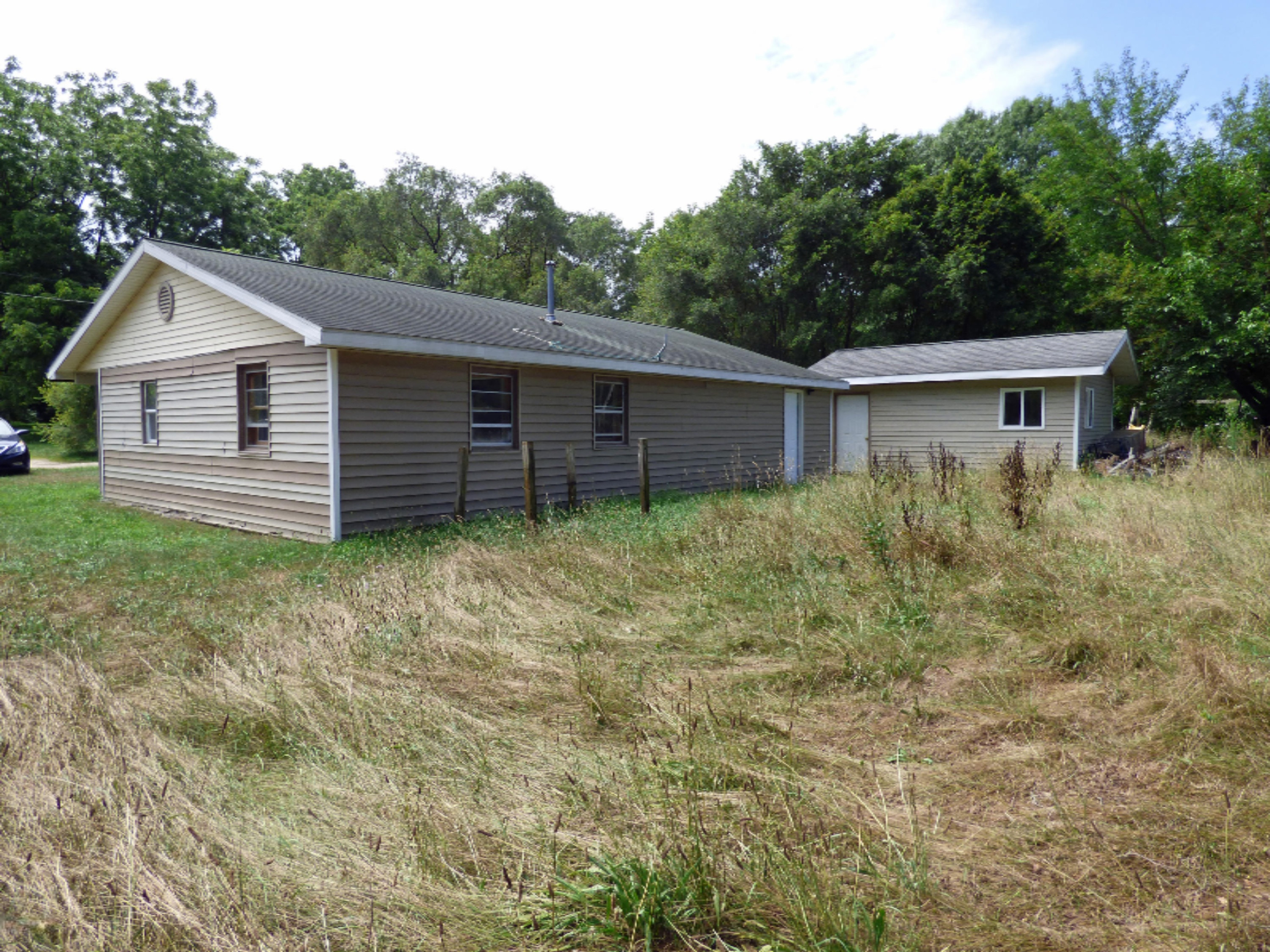 3368 Riverside Road Benton Harbor, MI 49022 - Photo 16 of 16 Ext - rear