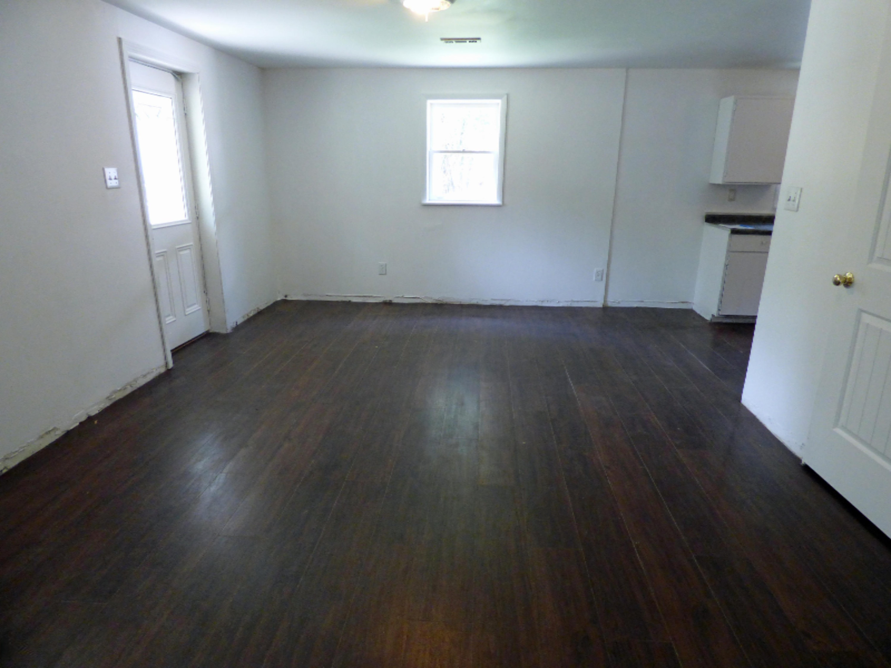 3368 Riverside Road Benton Harbor, MI 49022 - Photo 7 of 16 DR LR 2