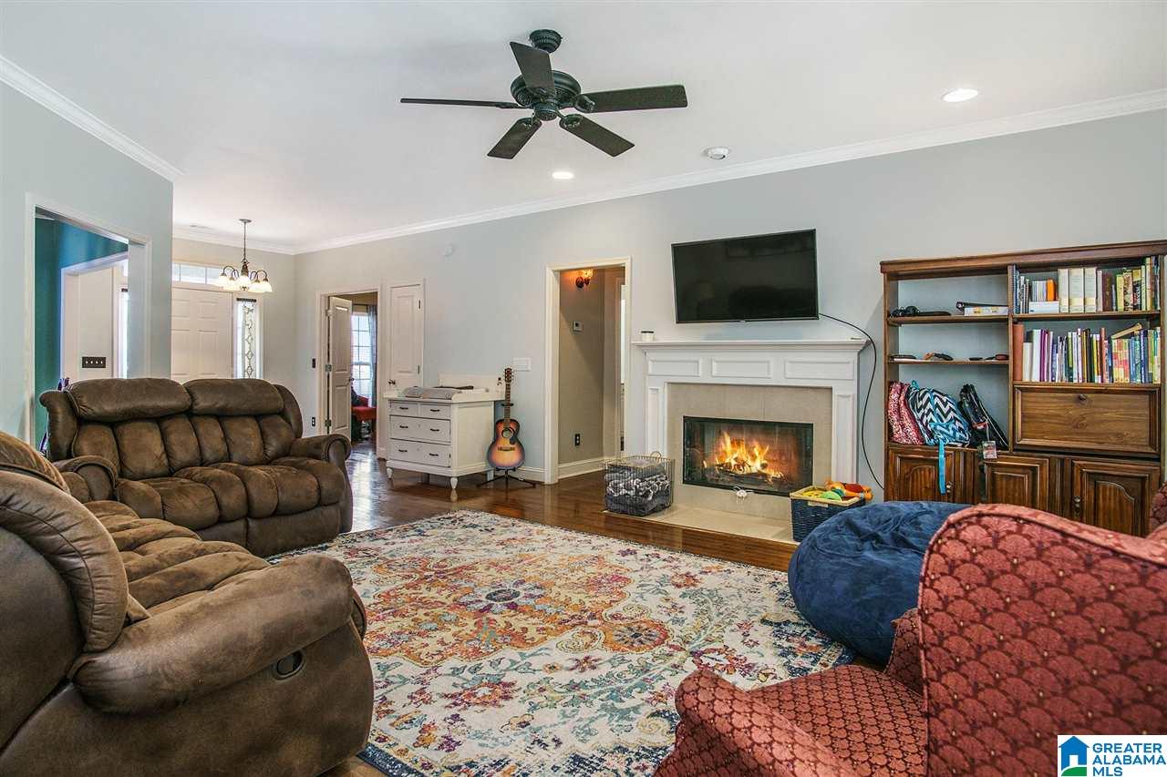 100 Scarlet Lane Chelsea, AL 35043 - Photo 4 of 38