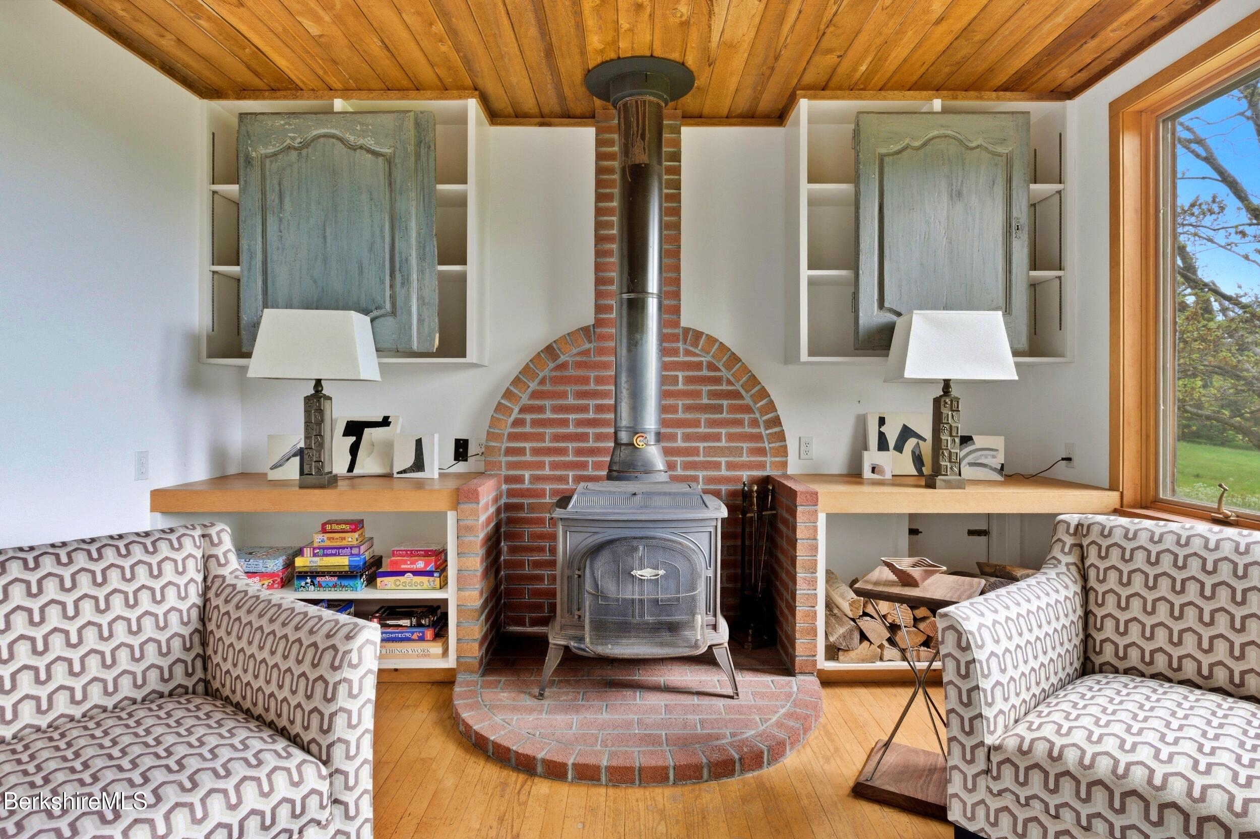 215 Old Stockbridge Road Lenox, MA 01240 - Photo 9 of 31 DSC00134