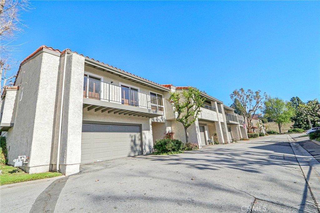 19535 Rinaldi Street, Unit 44 Porter Ranch, CA 91326 - Photo 3 of 32 Gallery Image 3