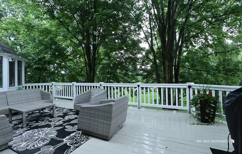 $975,000 | 23475 West Newhaven Drive, Hawthorn Woods, IL 60047