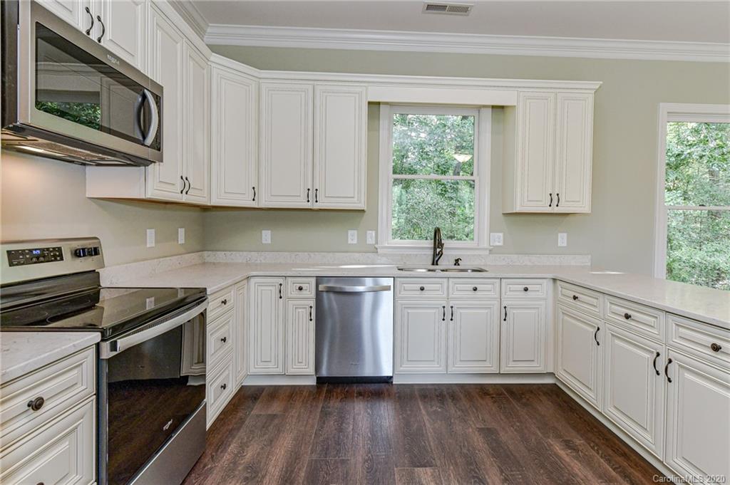 2537 Round Table Road Monroe, NC 28110 - Photo 6 of 31 Gallery Image 6