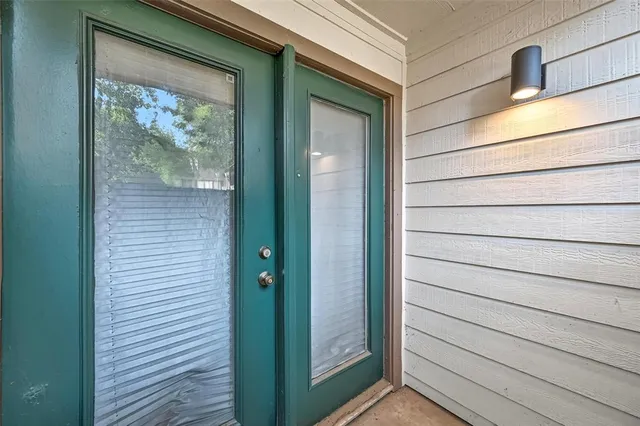 $1,225 | 2311 Basil Drive, Unit C105, Arlington, TX 76006