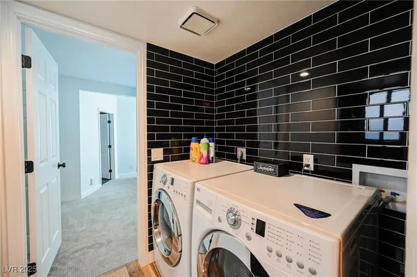 $2,500 | 1640 Crystal Shadows Circle, Las Vegas, NV 89119