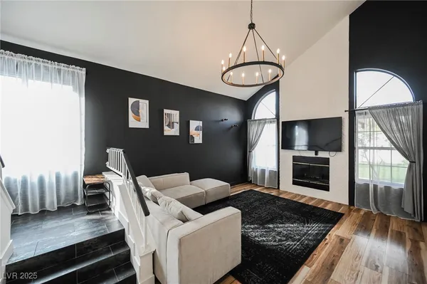 $2,500 | 1640 Crystal Shadows Circle, Las Vegas, NV 89119