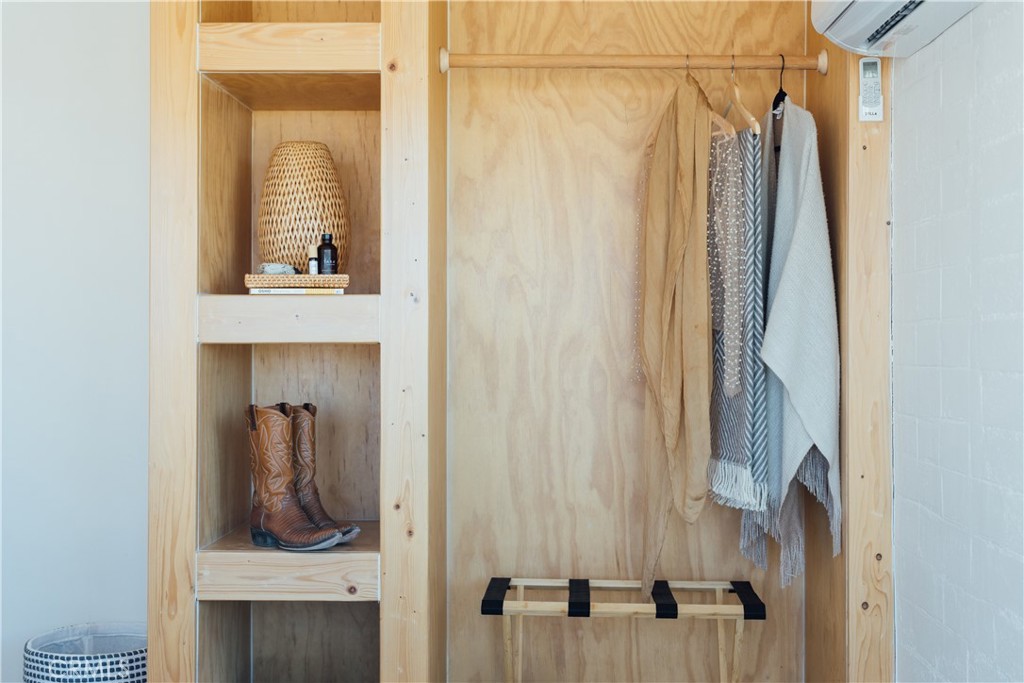 75243 Sullivan Road Twentynine Palms, CA 92277 - Photo 17 of 62 a view of a closet and a mirror