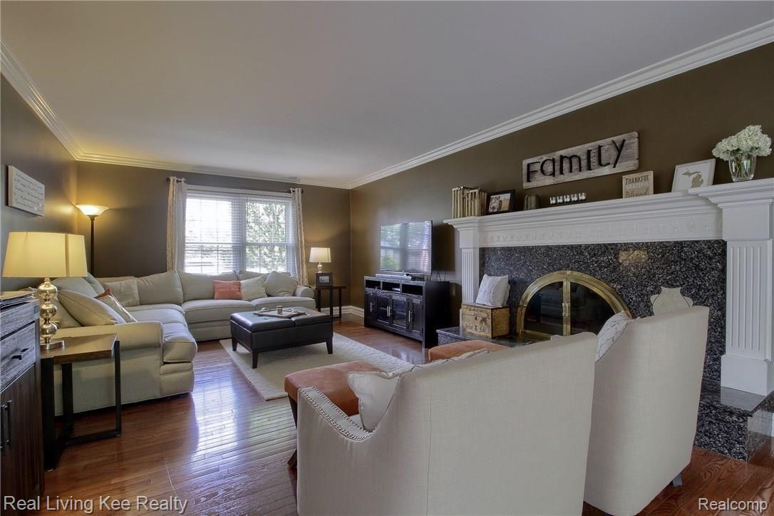 4061 Chapman Road Utica, MI 48316 - Photo 6 of 38 6.jpg