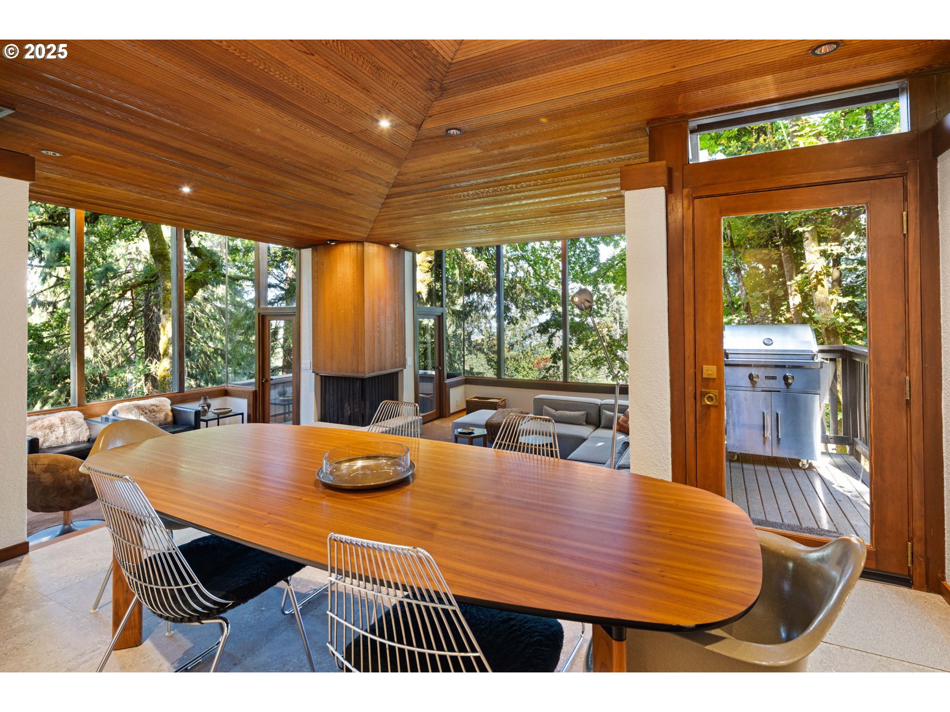2635 Cresta De Ruta Street Eugene, OR 97403 - Photo 20 of 48 Dining Room