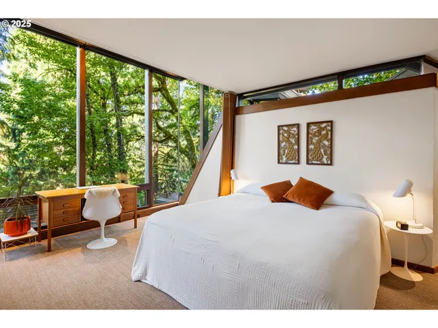 $1,095,000 | 2635 Cresta De Ruta Street, Eugene, OR 97403