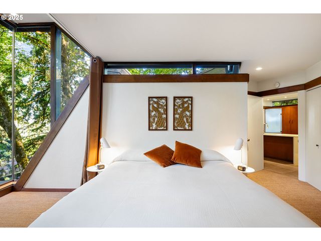 $1,095,000 | 2635 Cresta De Ruta Street, Eugene, OR 97403