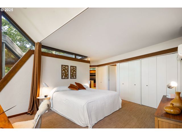 $1,095,000 | 2635 Cresta De Ruta Street, Eugene, OR 97403