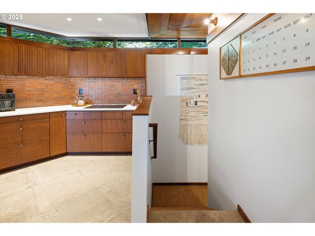 $1,095,000 | 2635 Cresta De Ruta Street, Eugene, OR 97403