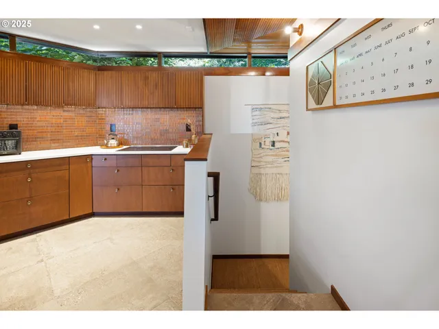 $1,095,000 | 2635 Cresta De Ruta Street, Eugene, OR 97403