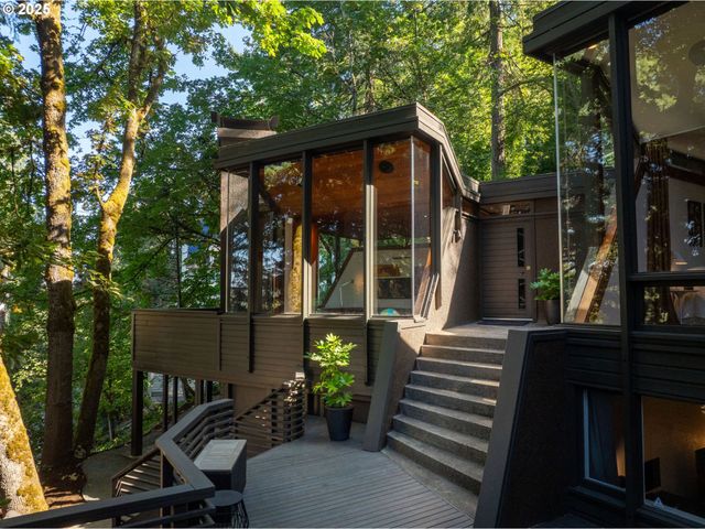 $1,095,000 | 2635 Cresta De Ruta Street, Eugene, OR 97403