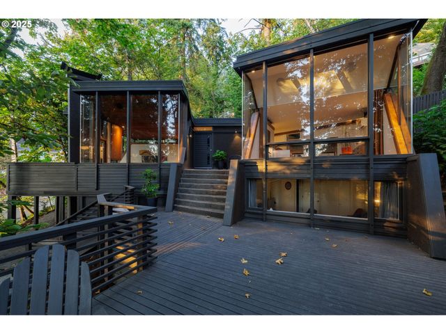 $1,095,000 | 2635 Cresta De Ruta Street, Eugene, OR 97403