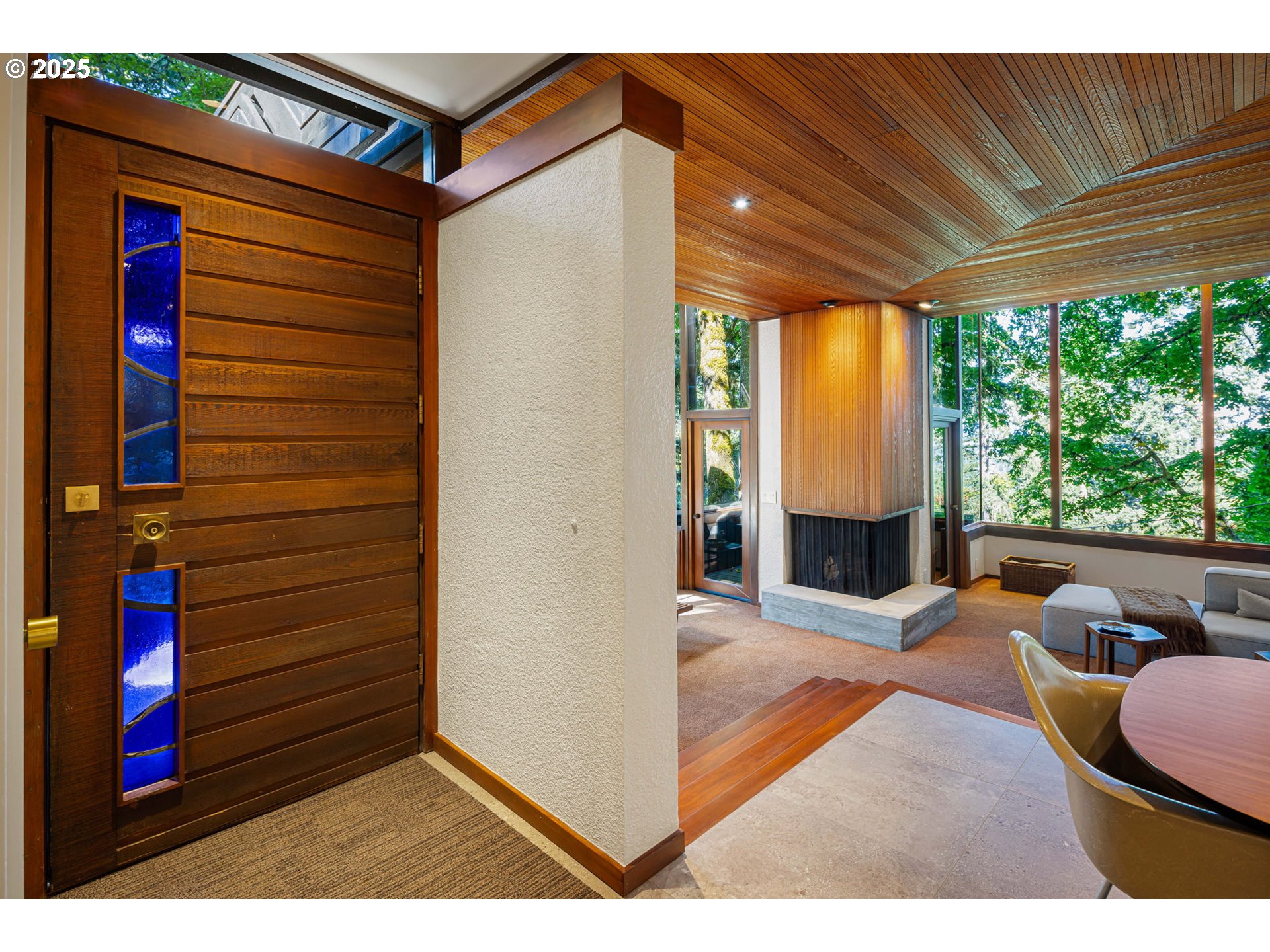 2635 Cresta De Ruta Street Eugene, OR 97403 - Photo 8 of 48 Entrance/Foyer