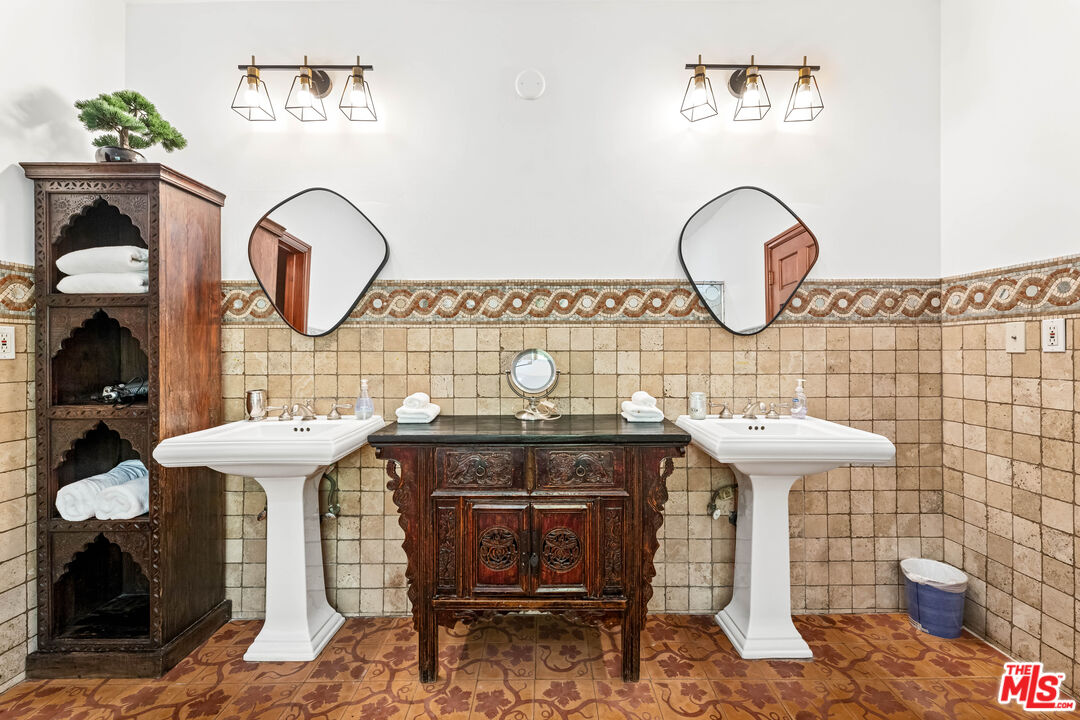 12109 Maxwellton Road Studio City, CA 91604 - Photo 23 of 75