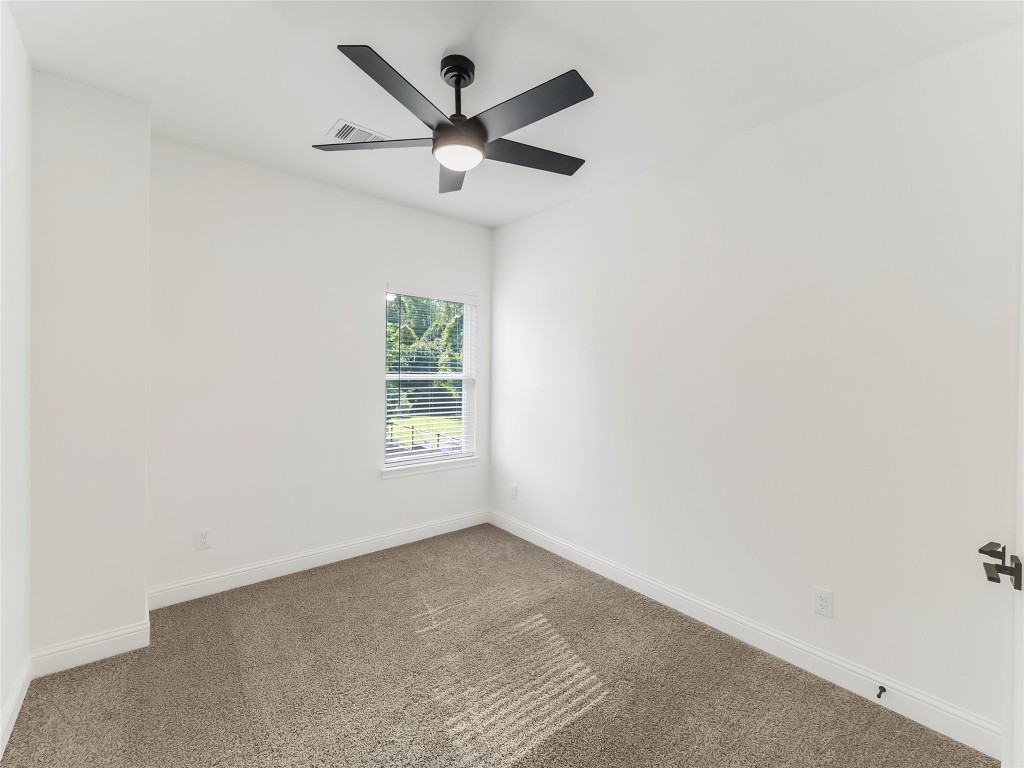 809 South Colbert Street Dayton, TX 77535 - Photo 20 of 31
