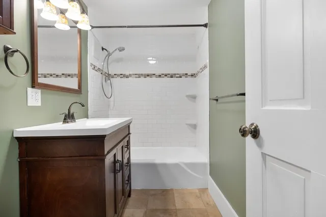 $389,900 | 29 Arlington Road, Unit 4, Woburn, MA 01801