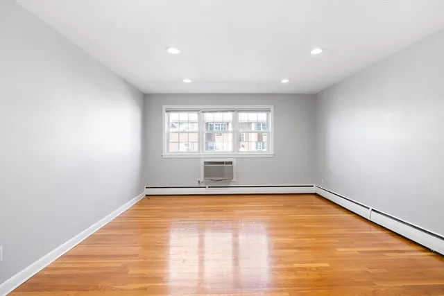 $389,900 | 29 Arlington Road, Unit 4, Woburn, MA 01801