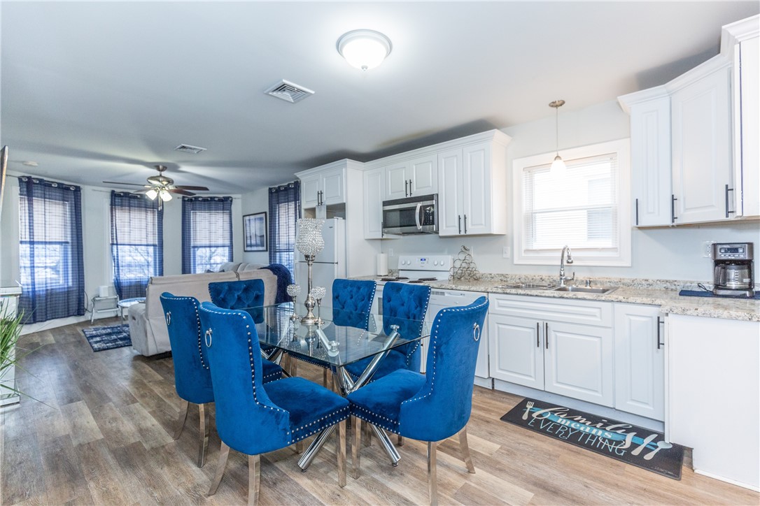 214 Silver Spring Street Providence, RI 02904 - Photo 4 of 23 Unit 2 KMitchen/Living/Dining