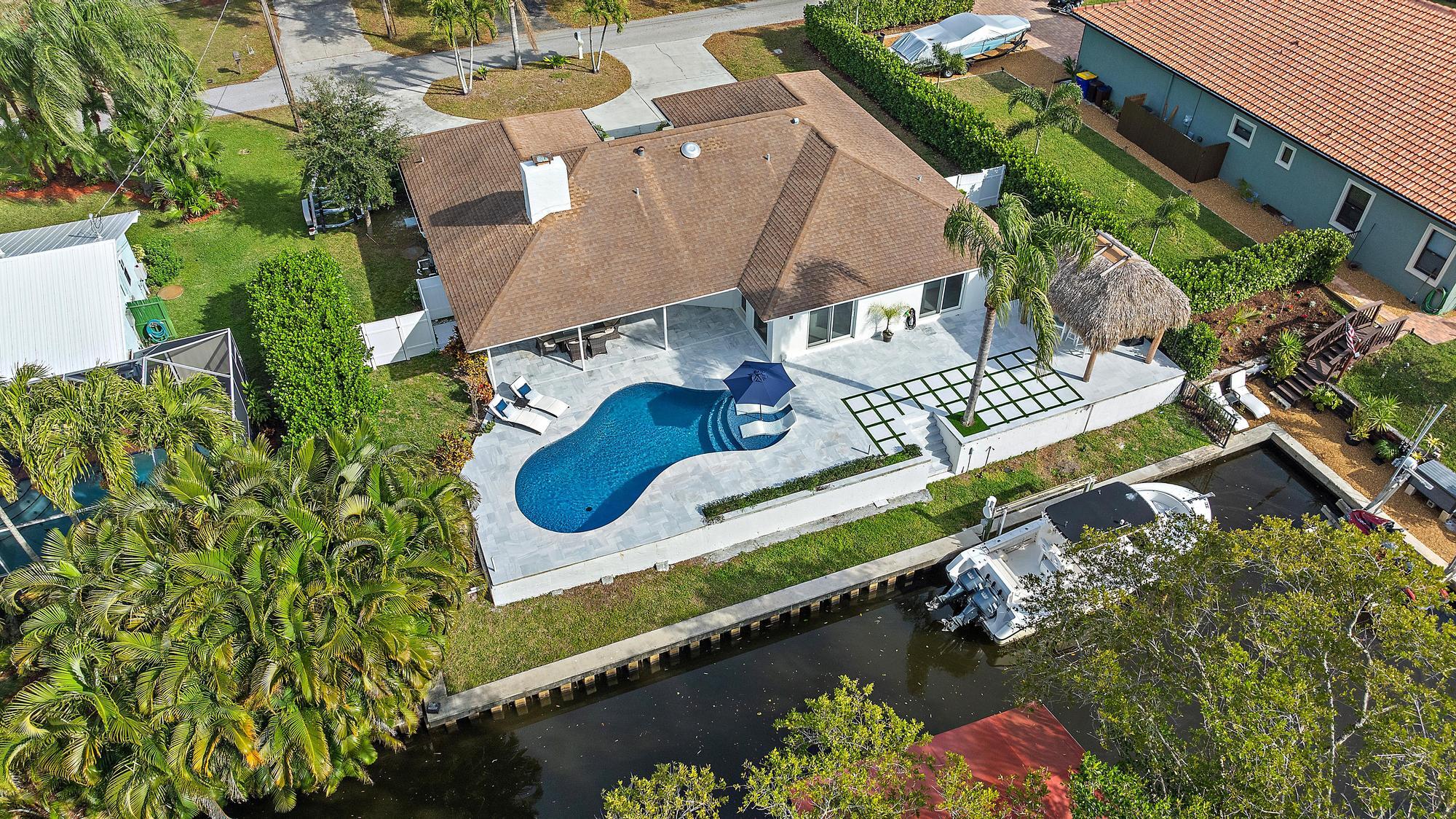 9524 Southeast Cove Point Street Jupiter, FL 33469 - Photo 29 of 33 Aerial