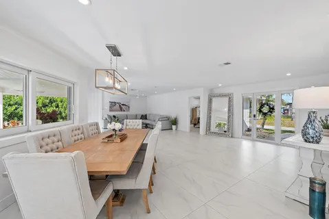 $2,095,000 | 9524 Southeast Cove Point Street, Jupiter, FL 33469