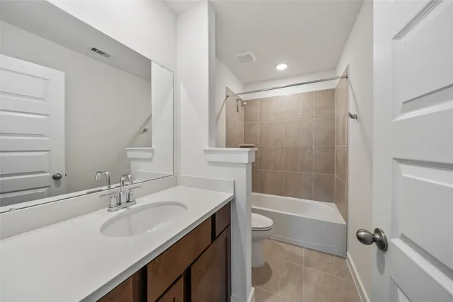 $2,100 | 4418 Azalea Blossom Road, Pinehurst, TX 77362