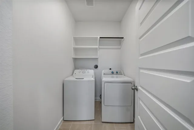 $2,100 | 4418 Azalea Blossom Road, Pinehurst, TX 77362