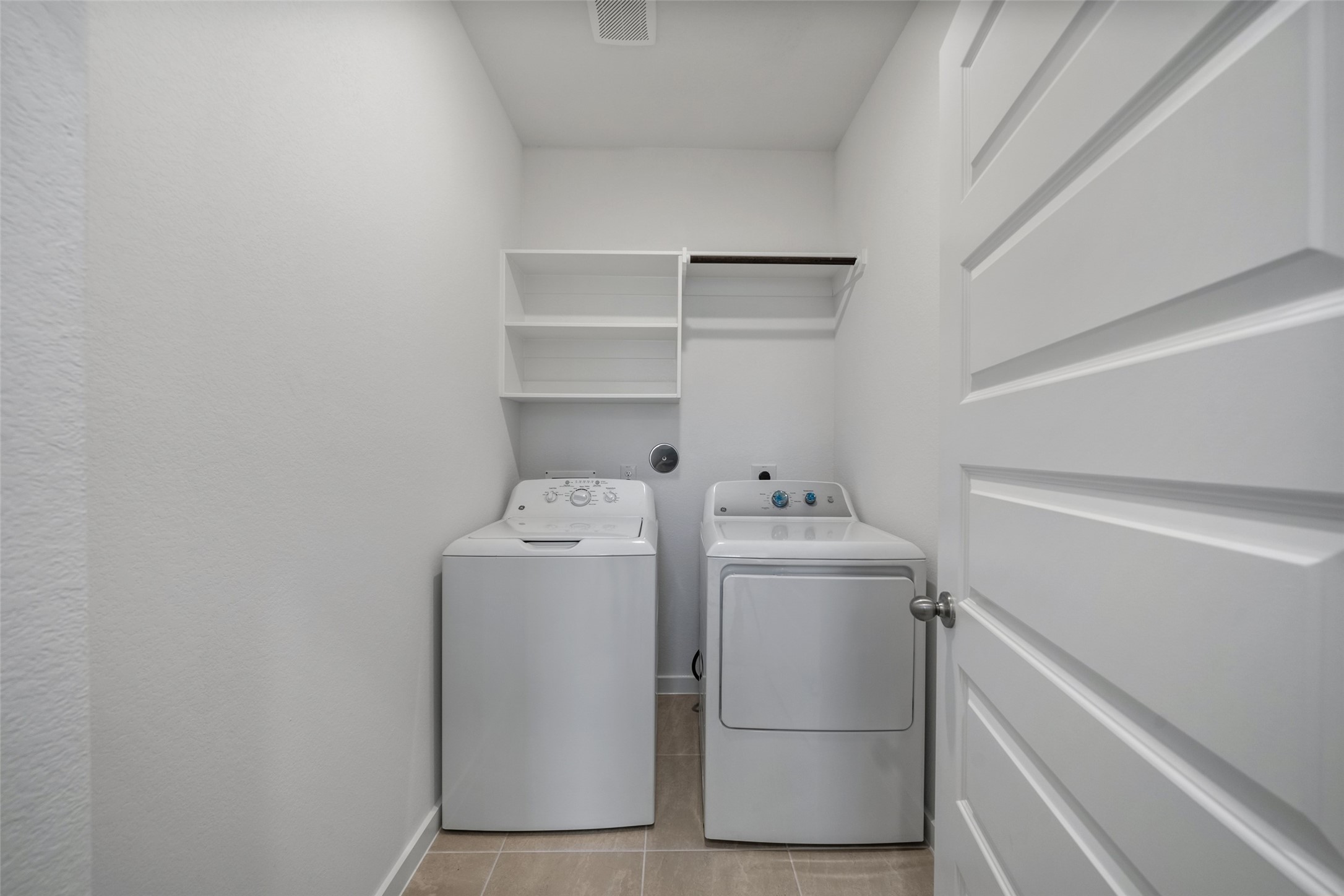 4418 Azalea Blossom Road Pinehurst, TX 77362 - Photo 5 of 31 comes with washer and dryer