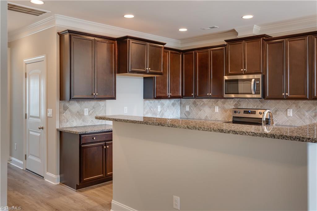 4323 Holstein Drive High Point, NC 27265 - Photo 11 of 27